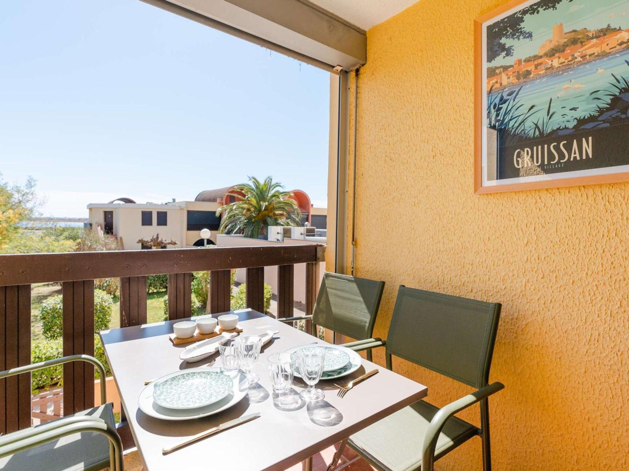 Apartment T2 Climatise Pres Plage, Parking, Cuisine Equipee, Balcon - - Fr-1-409-227 Gruissan
